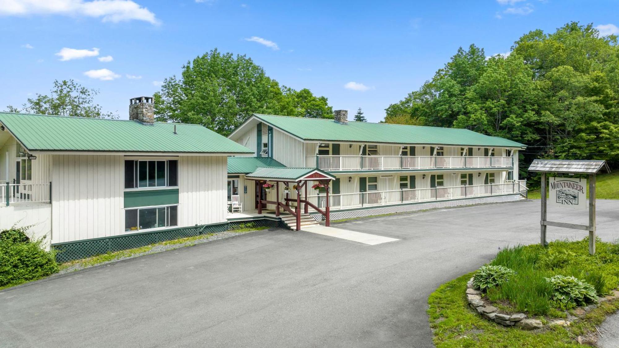 Mountaineer Inn West Dover Eksteriør bilde